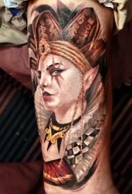 令人难以置信的小丑戴皇冠纹身图案