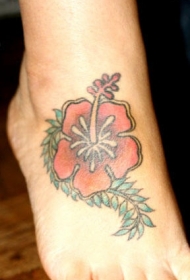 脚背淡雅的芙蓉纹身图案