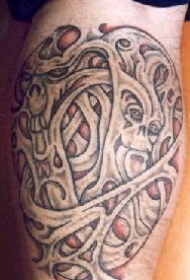 抽象表情和撕裂纹身图案