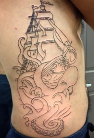 腰部线条简单大章鱼攻击军舰纹身图片