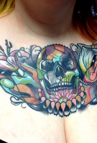 胸部new school彩色骷髅花卉纹身图案