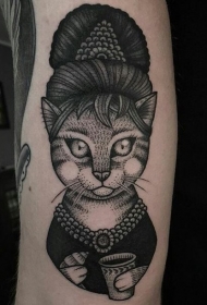 小臂old school黑白华丽猫肖像纹身图案
