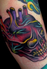 手臂很棒的五彩心脏形状般若纹身图案