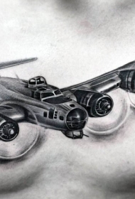 胸部写实风格黑色海军轰炸机纹身图案