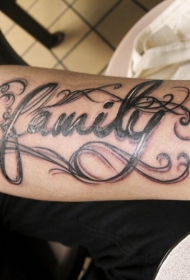 很酷的代表家人的英文字母手臂纹身图案