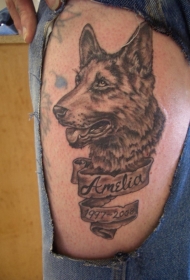 大腿德国牧羊犬英文字母纹身图案