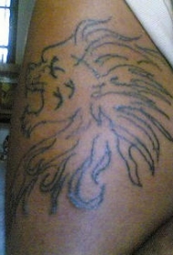 手臂简约狮子头纹身图案