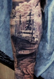 小腿很酷的跨大西洋轮船纹身图案