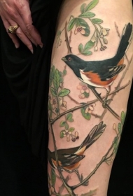 腿部美丽的自然彩色鸟植物纹身图案