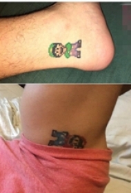 男生脚踝彩绘马里奥纹身图片