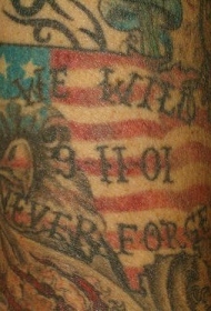 手臂彩色911悲剧爱国纹身图片