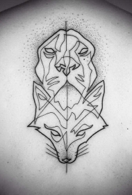 背部点刺风格黑色线条狐狸和狮子头纹身图案