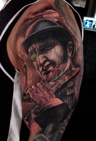 肩部令人难以置信的恐怖疯子纹身图案