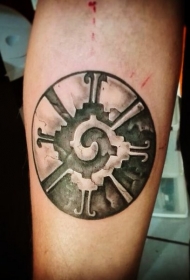 圆形黑色古代碑纹身图案