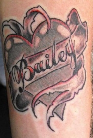 手臂彩色爱心英文字母纹身图案