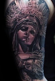 黑灰风格彩色逼真的圣女雕像纹身图案