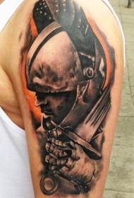 大臂战士肖像和剑纹身图案