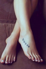 脚背小清新好看的星星纹身图案