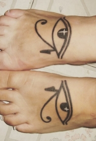 脚背古埃及符号荷鲁斯之眼纹身图案