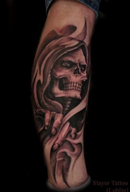 腿部棕色骷髅死神纹身图案