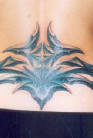 腰部个性的黑色部落标志纹身图案