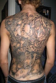 满背日式伟大的武士和恶魔纹身图案