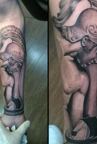 奇妙的黑白希腊战士和船手臂纹身图案