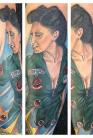 手臂彩色性感女郎纹身图案