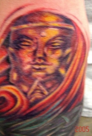 多彩的金色佛像纹身图案