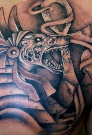 胸部黑灰风邪恶埃及神与符号纹身图案