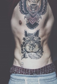 old school胸部彩绘猫头鹰与狐狸纹身图案