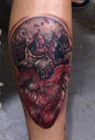 腿部彩色逼真的心脏纹身图案