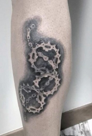 手臂灰色逼真的自行车链条纹身图案