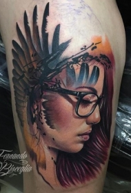 腿部现实主义风格的彩色印度妇女纹身