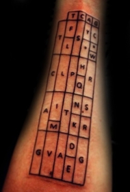 简单黑色神秘表格字母纹身图案