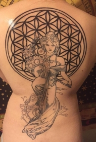 背部old school黑色的女性肖像和花朵纹身图案