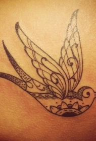 可爱的燕子鸟黑色线条纹身图案
