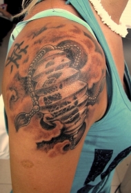 肩部大型中国风灯笼纹身图案