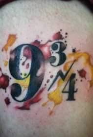 水彩泼墨风格彩绘黑色数字纹身图案