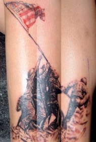 手臂彩色军人战斗纹身图案