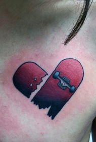 胸部破碎的心形纹身图案