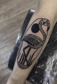 手臂old school黑色火烈鸟纹身图案