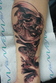 小腿可怕的多个魔鬼纹身图案