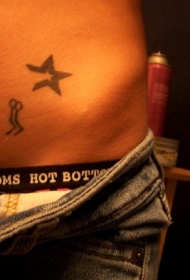 腰部黑色实体五角星纹身图案