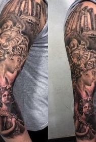 手臂黑白雕像与建筑纹身图案