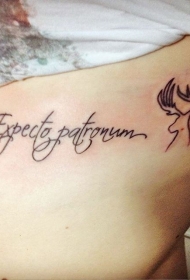 漂亮的黑色字母与鹿轮廓纹身图案