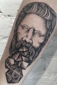 手臂黑色线条点刺滑稽的雕像和立体几何纹身图案