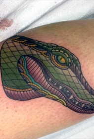 腿部彩色小绿鳄鱼头纹身图片
