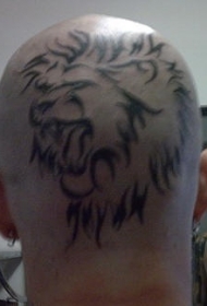 头部狮子头像黑色线条纹身图案