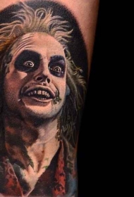 彩色恐怖风格小丑纹身图案